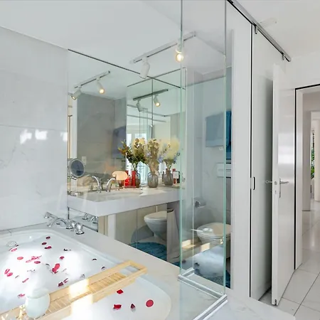 公寓 Boutique Design-suite-apartment At Best Central Location *