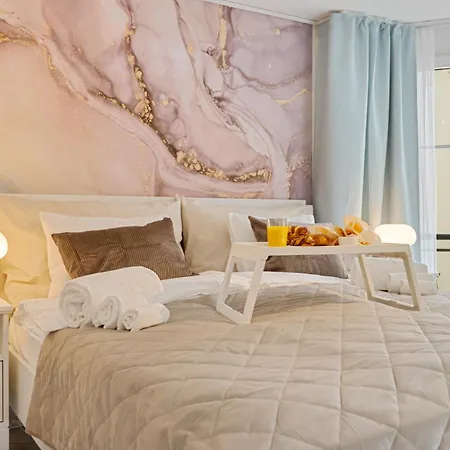 Boutique Design-suite-apartment At Best Central Location アパート