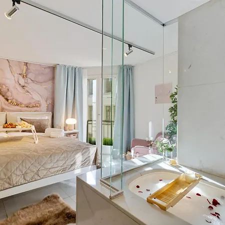 Boutique Design-suite-apartment At Best Central Location